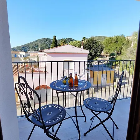 Lägenhet Dimora Rossa - Casa Baronale By Teuladaapartments
