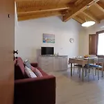 Dimora Rossa - Casa Baronale By Teuladaapartments *